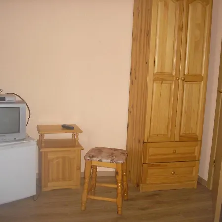 къща за гости Vodopadi Πανσιόν *